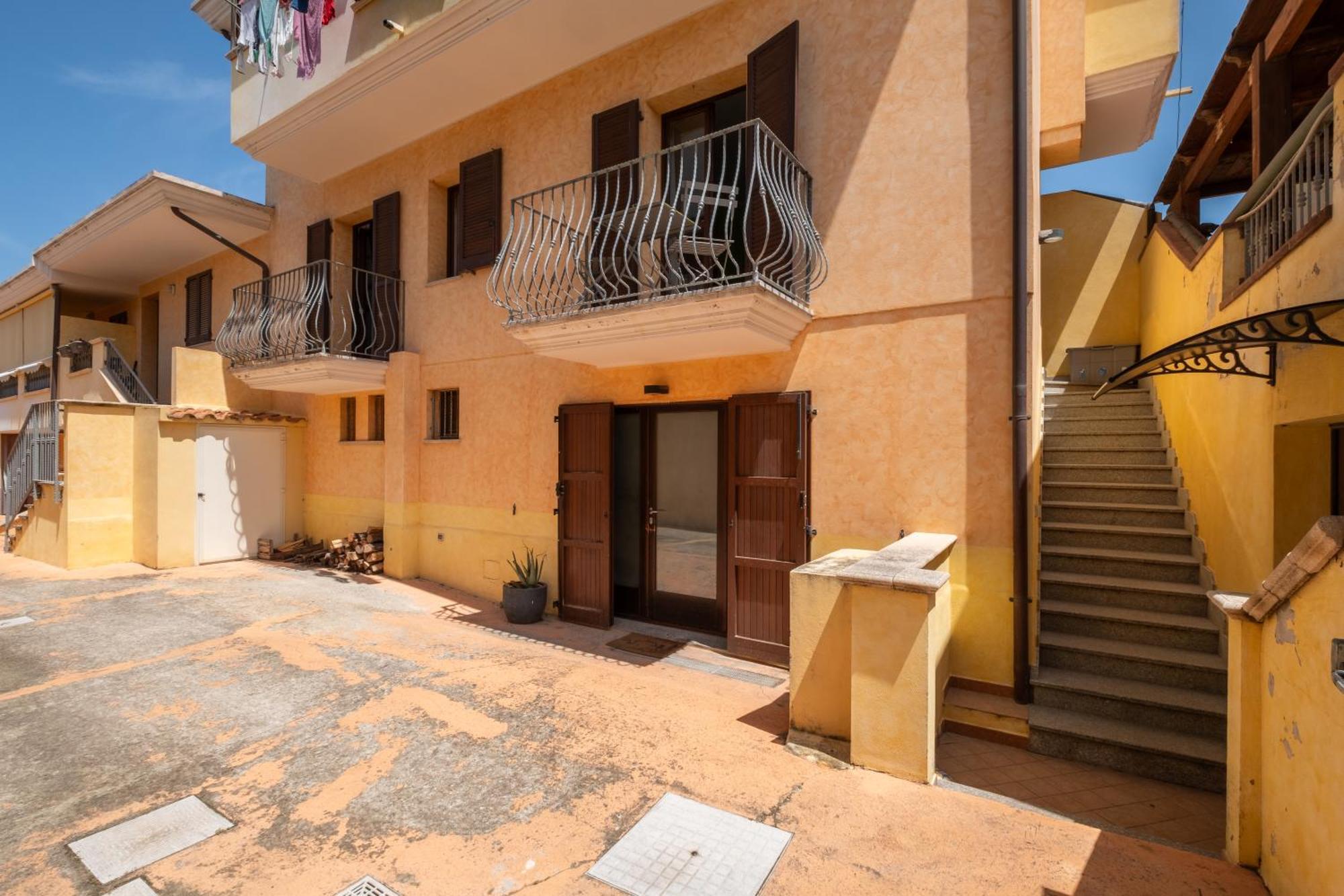 Butterfly Apartment Cagliari - Self Check-In, No Kitchen Ngoại thất bức ảnh